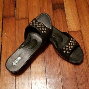 Womens Rubber Slides